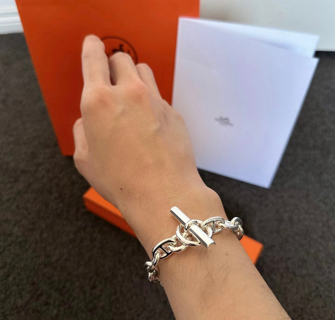 Toggle Bracelet in Polished Metal-Tone – Toggle Detail – Design 002 front product view
