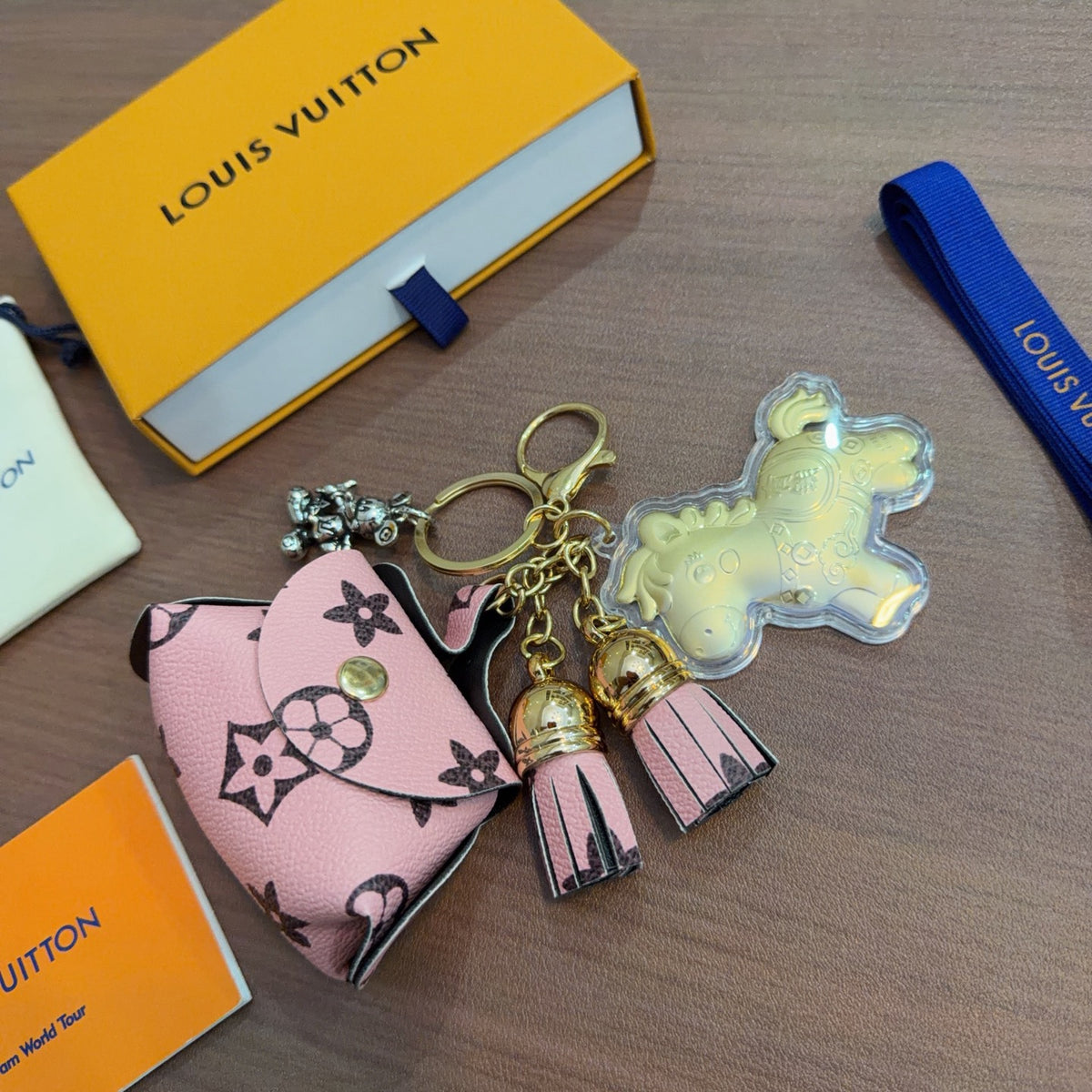 Bag Motif Keychain – Bag Detail – Design 111 front product view
