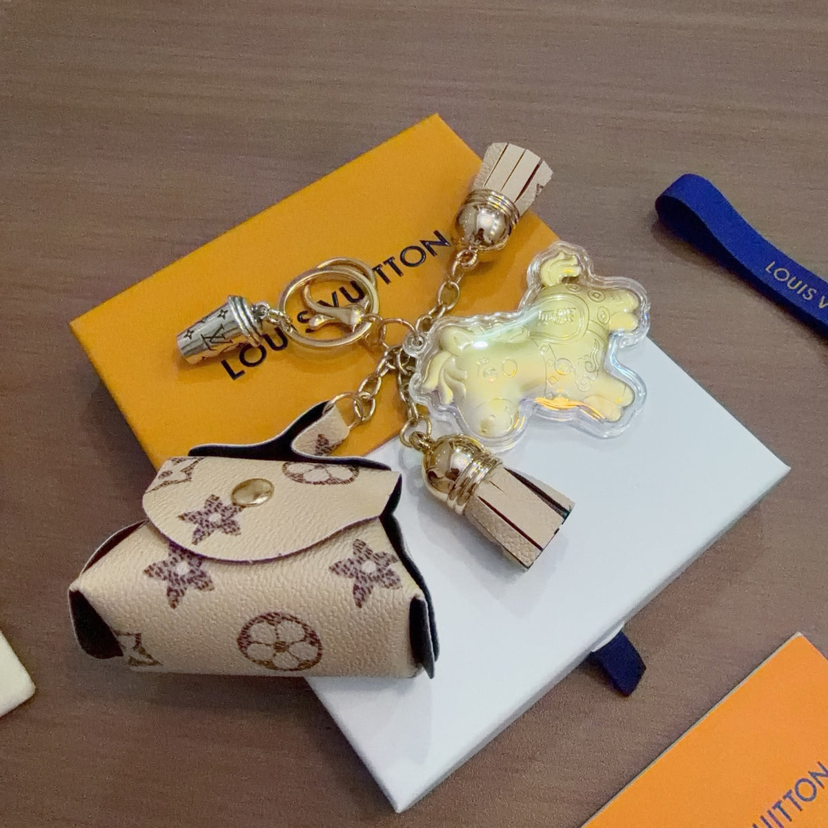 Bag Motif Keychain – Bag Detail – Design 110 front product view