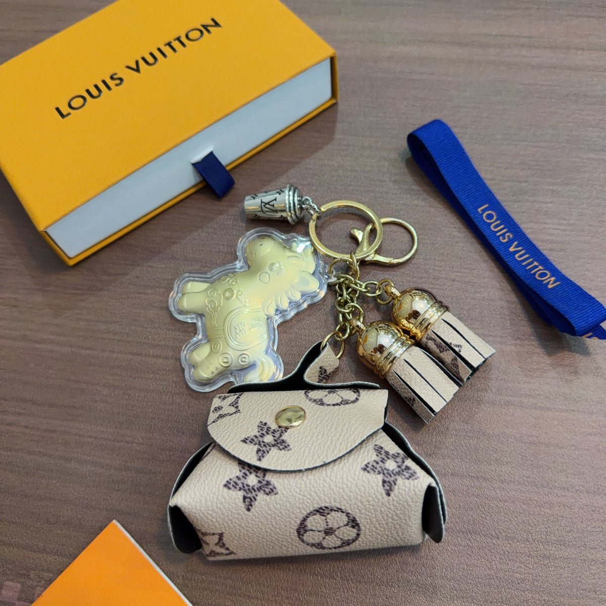 Bag Motif Keychain – Bag Detail – Design 110 side detail