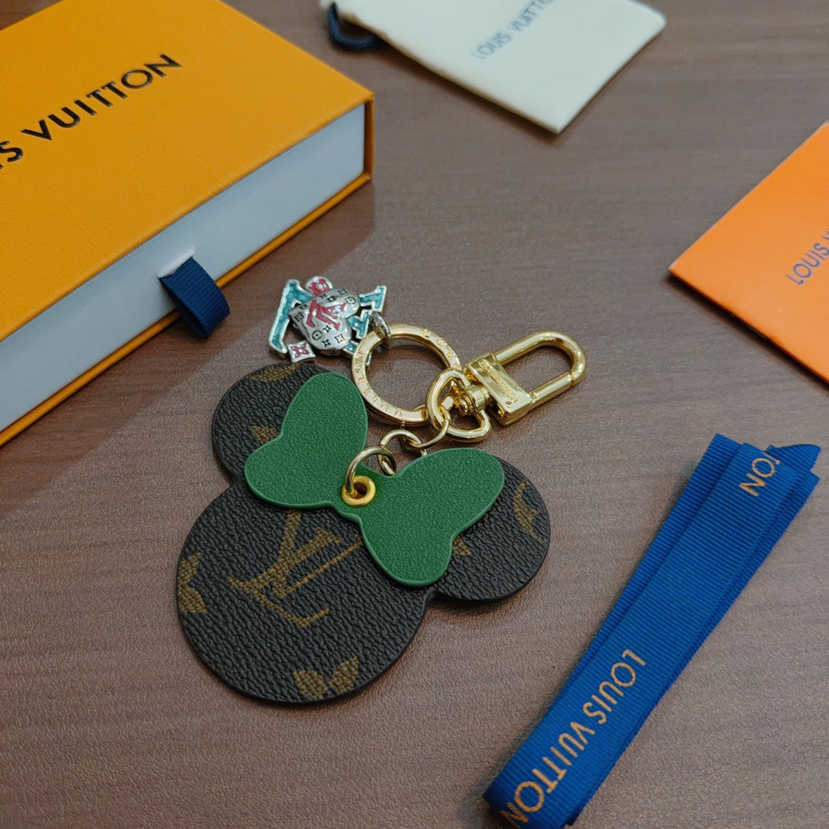 Bag Motif Keychain – Bag Detail – Design 109 detail view