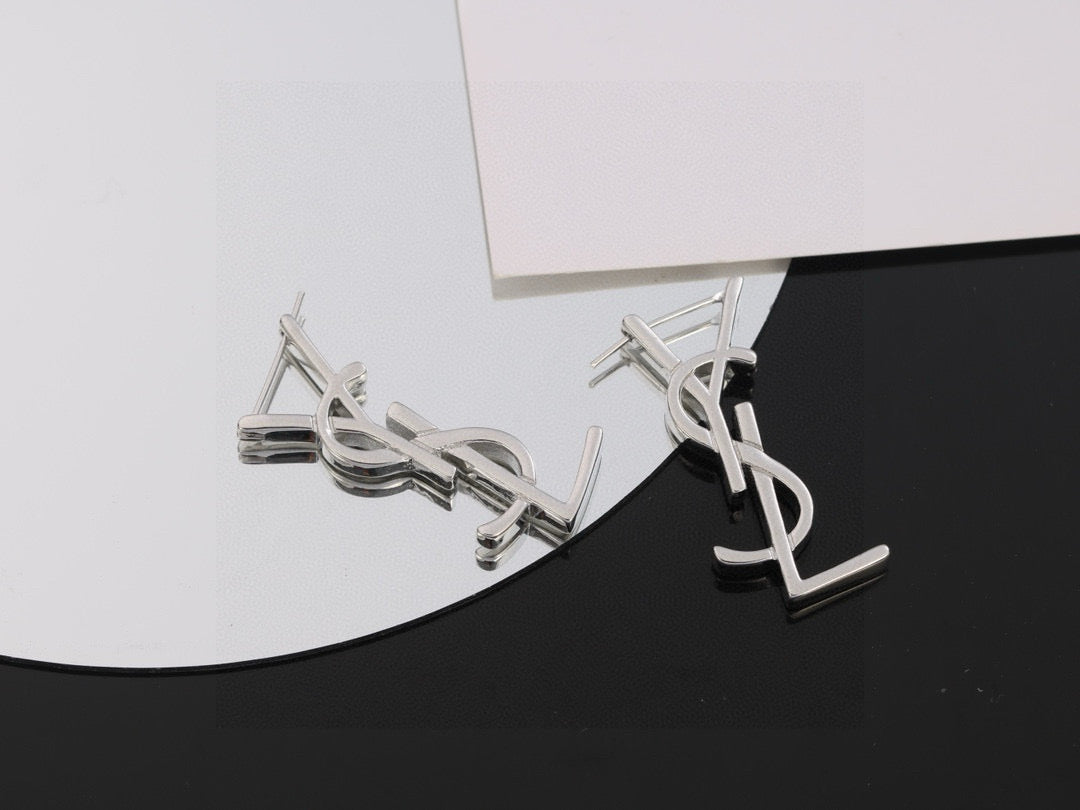 Geometric Emblem Stud Earrings in Gold-Tone – Design 005 side detail