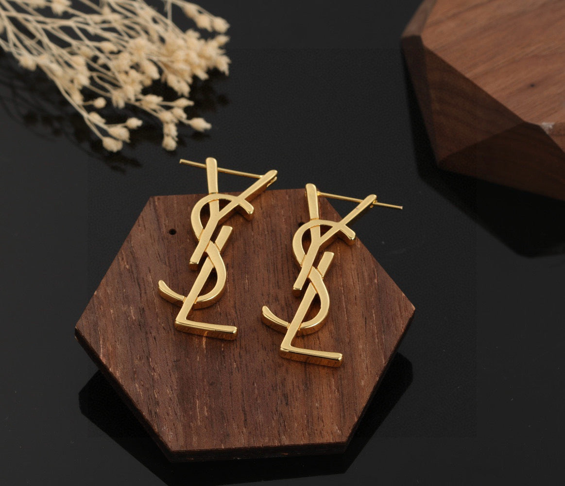 Geometric Emblem Stud Earrings in Gold-Tone – Design 005 detail view