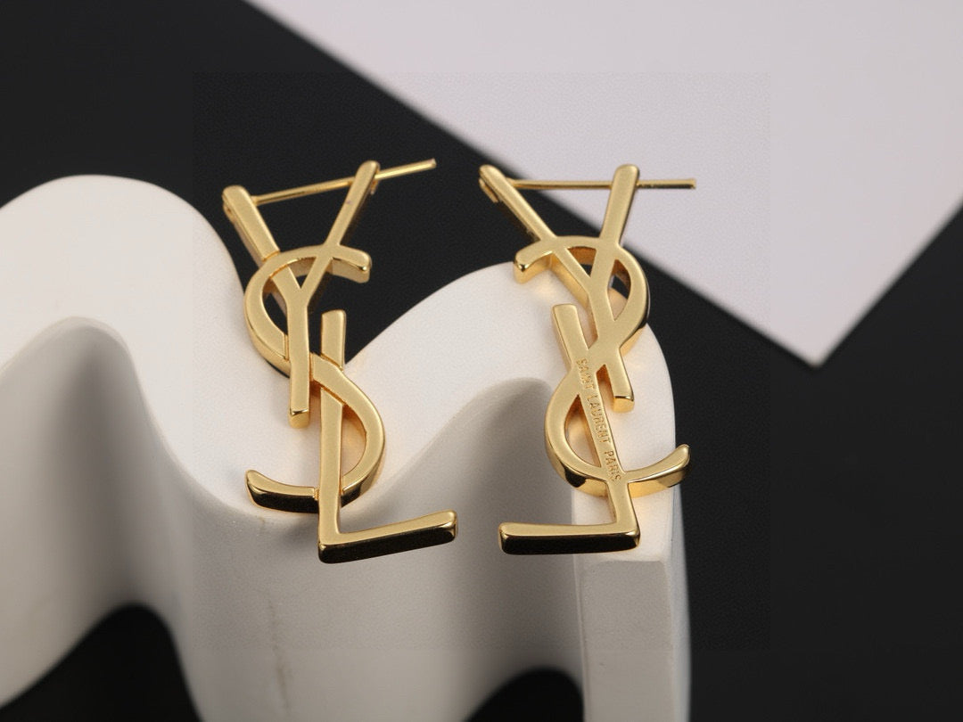 Geometric Emblem Stud Earrings in Gold-Tone – Design 014 close-up detail