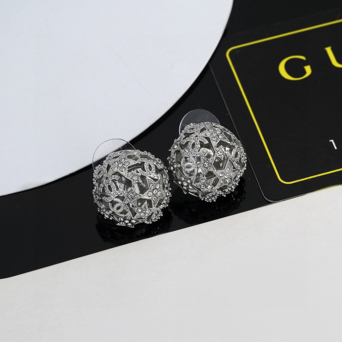 Star Stud Earrings in Gold-Tone – Star Detail – Design 008 detail view