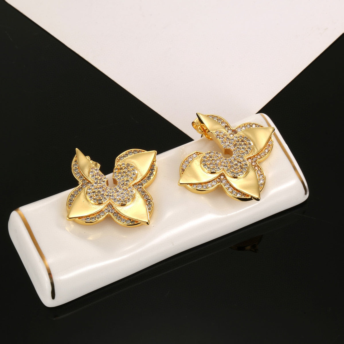 Clover Stud Earrings in Gold-Tone – Clover Detail – Design 005 front product view