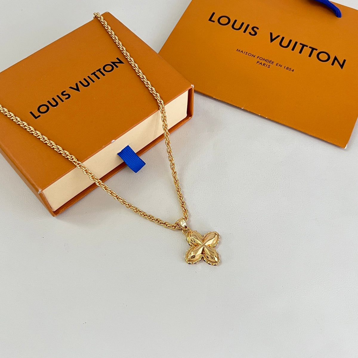 Geometric Emblem Pendant Necklace in Polished Metal-Tone – Design 033 main product view