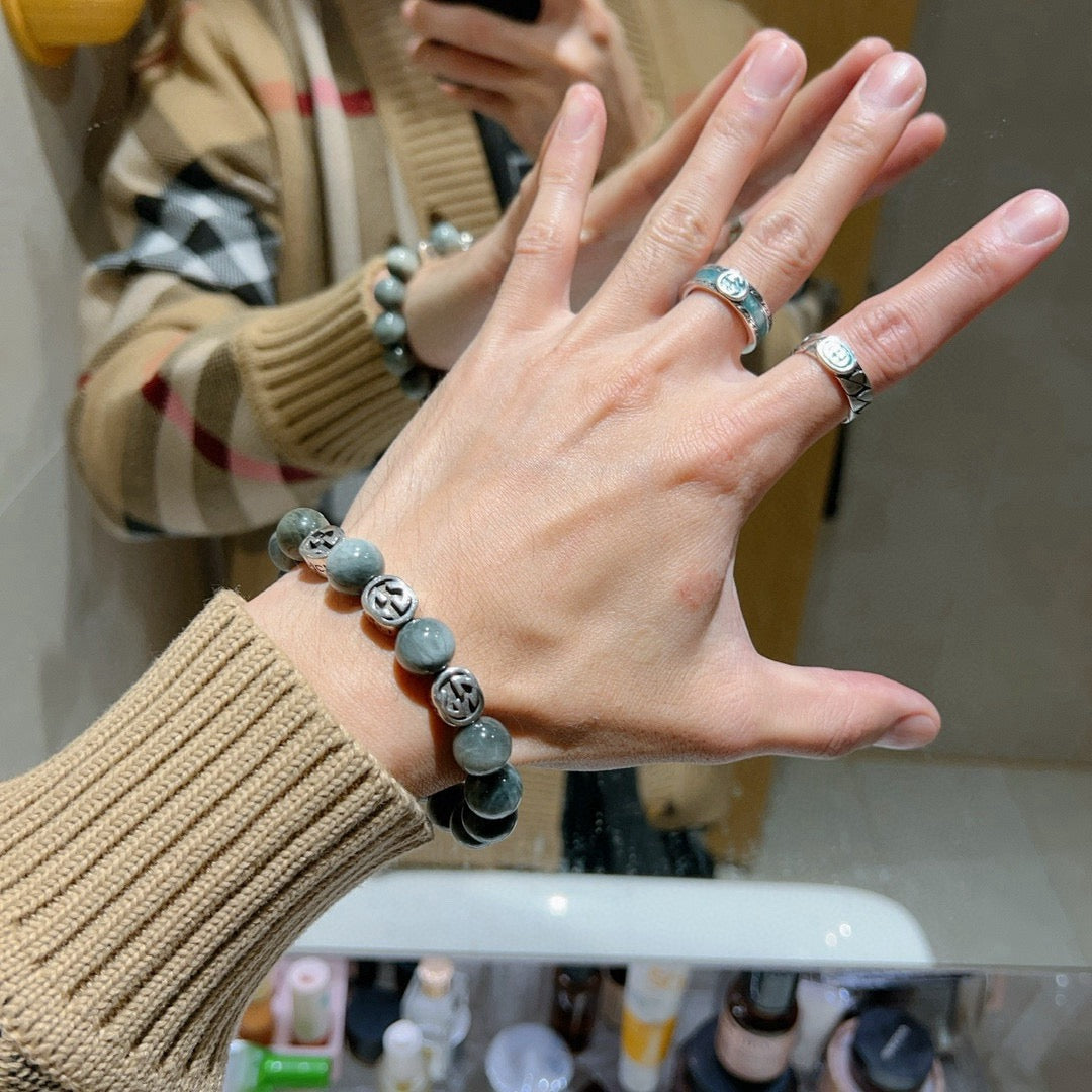 Double-G Emblem Bracelet in Polished Metal-Tone – Vintage Detail – Design 006 detail view