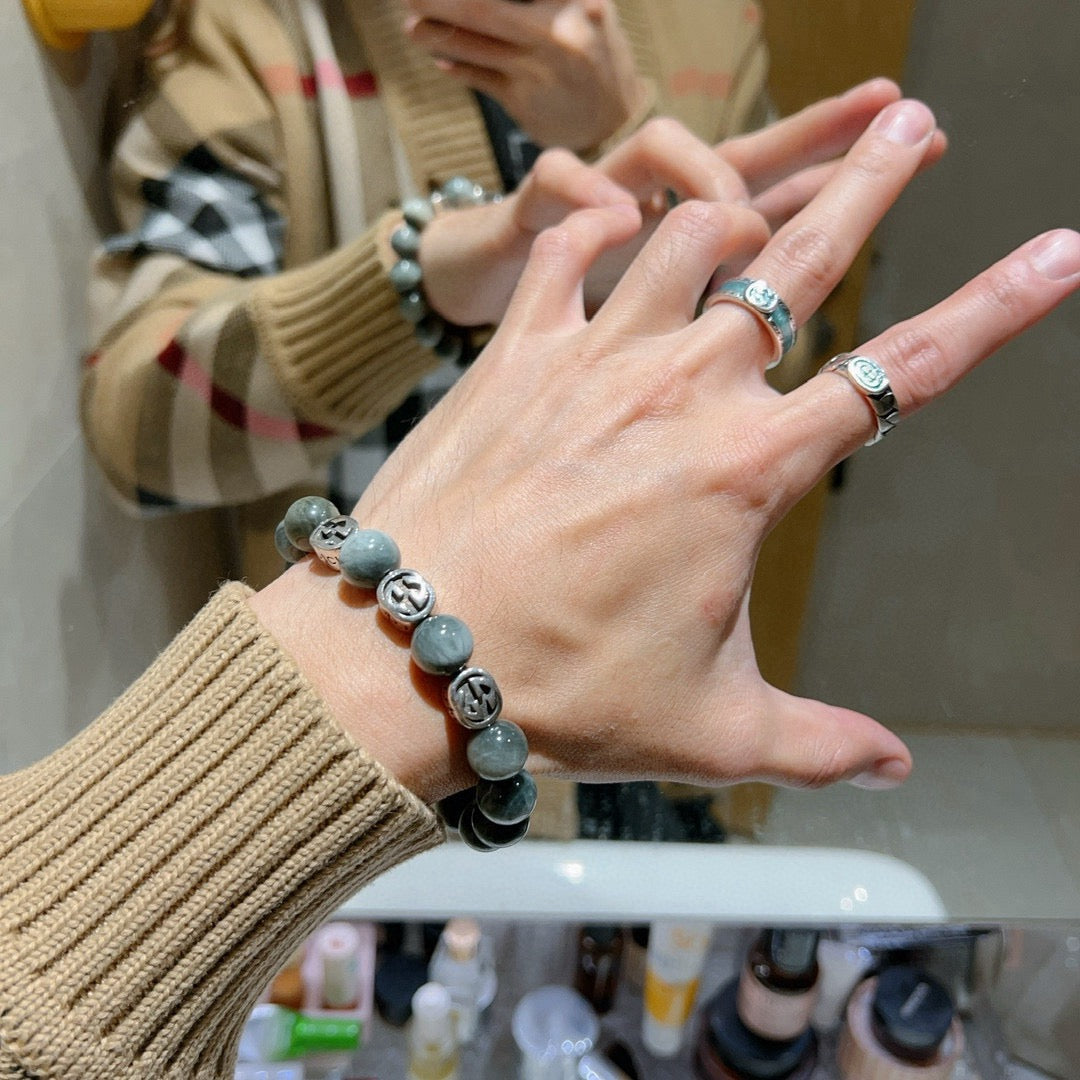 Double-G Emblem Bracelet in Polished Metal-Tone – Vintage Detail – Design 006 detail view