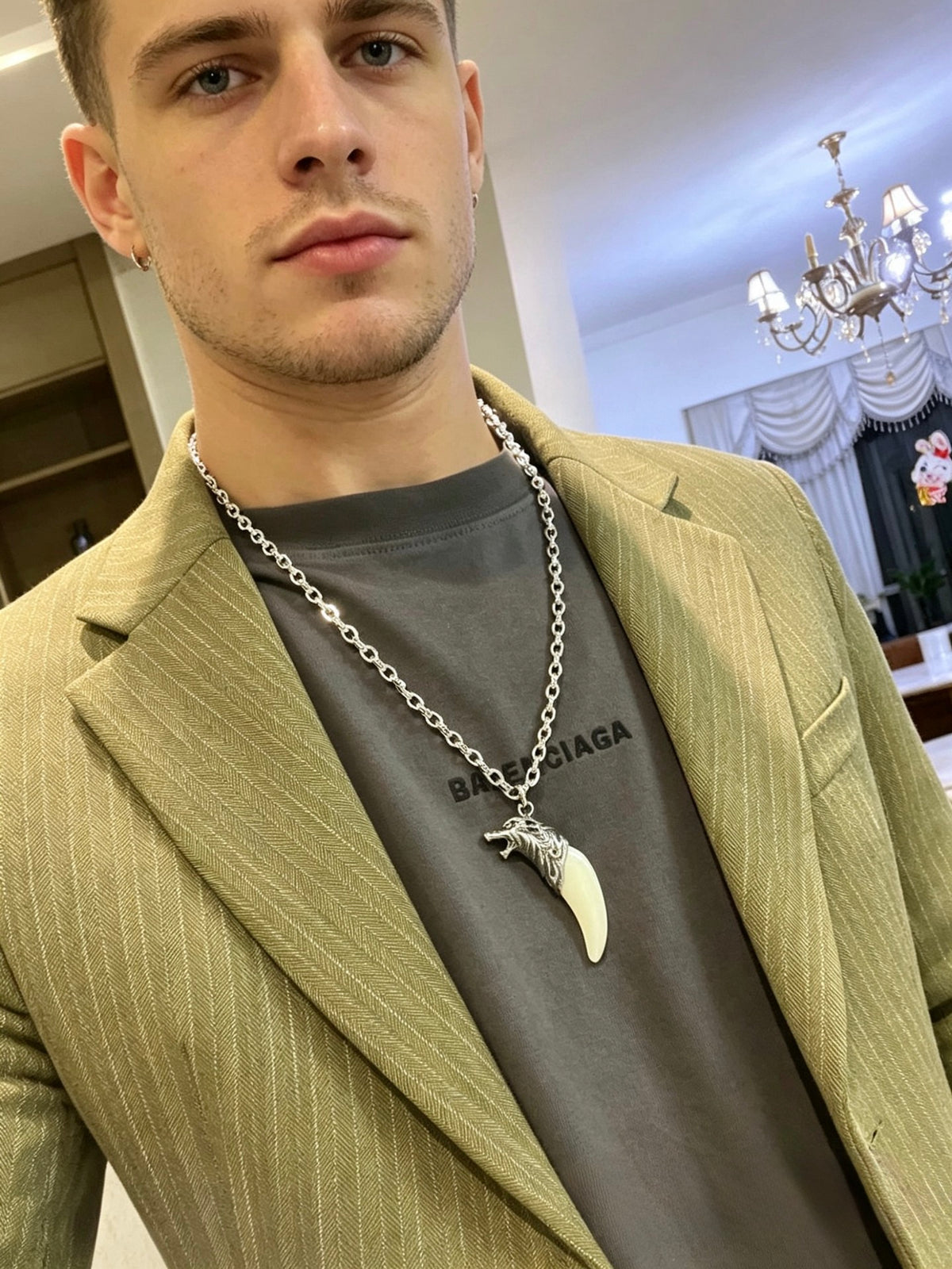 Double-G Emblem Pendant Necklace in Polished Metal-Tone – Design 142 detail view