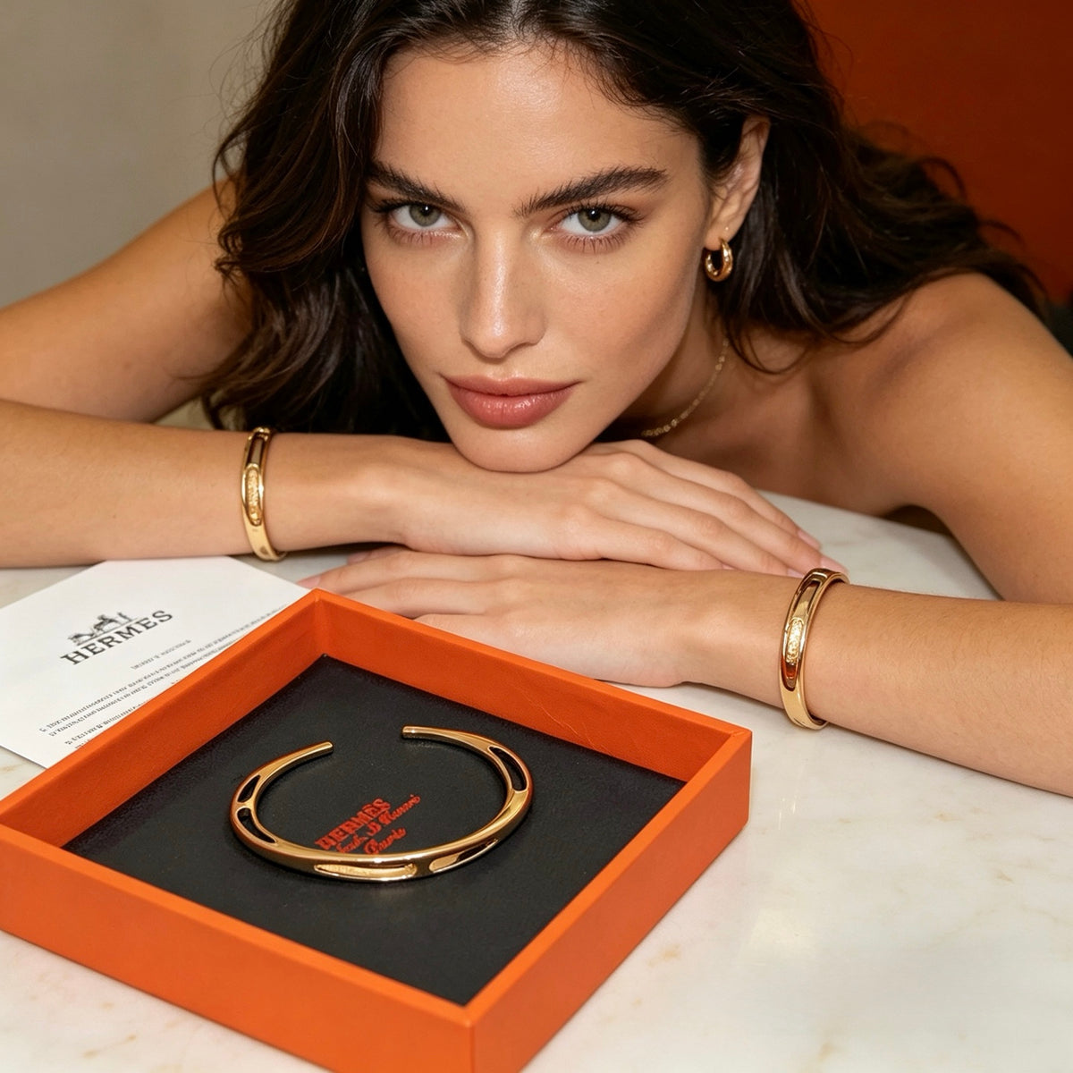 Horse Bangle in Gold-Tone – Design 039 detail view