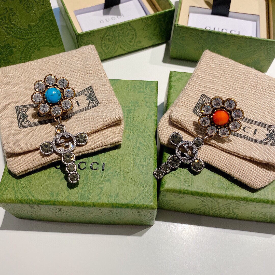 Floral Stud Earrings in Polished Metal-Tone – Turquoise Detail main product view