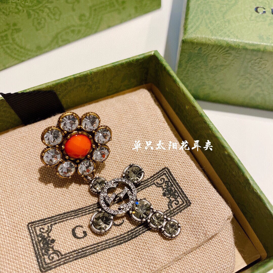 Floral Stud Earrings in Polished Metal-Tone – Turquoise Detail front product view