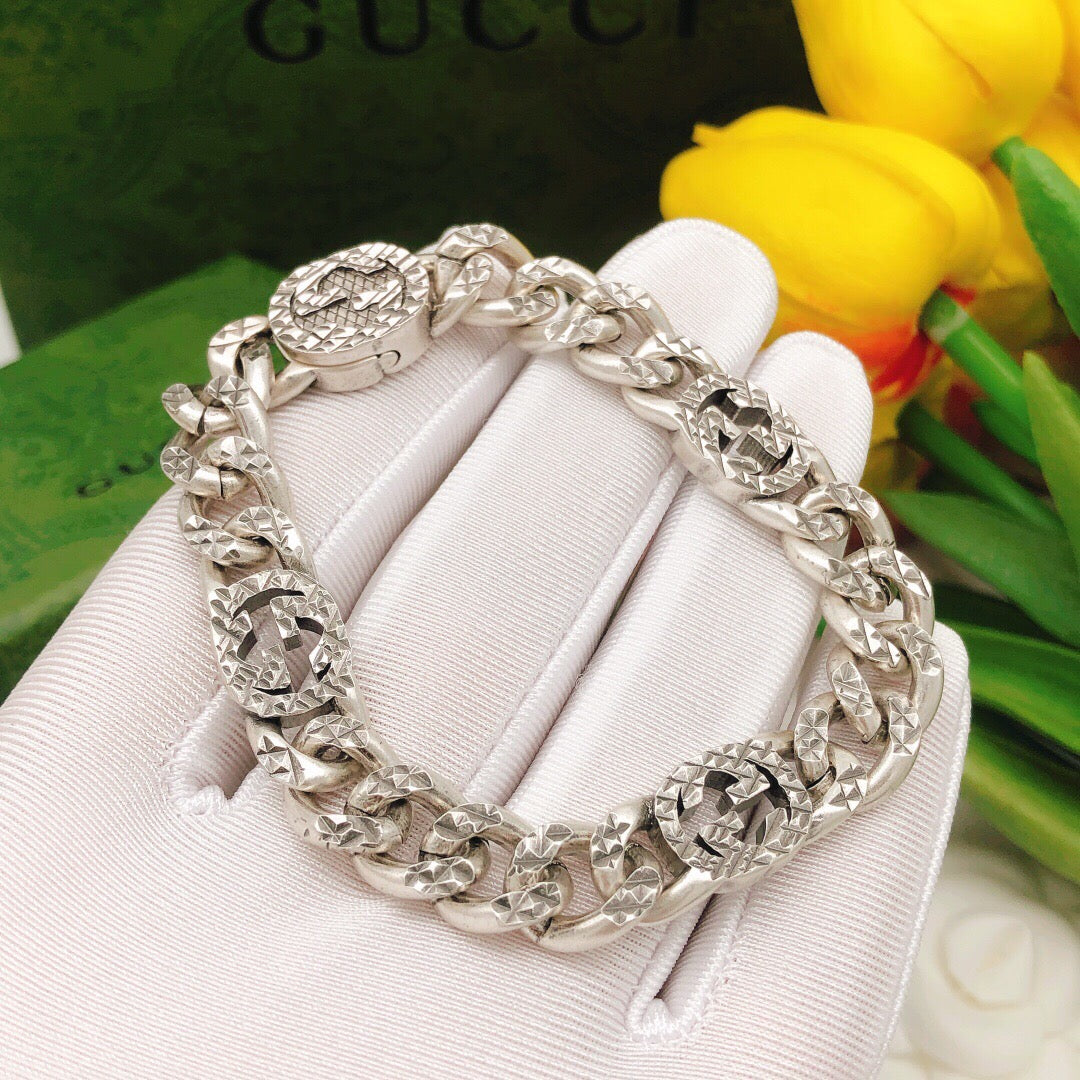 Geometric Emblem Bracelet in Silver-Tone – Design 008 side detail