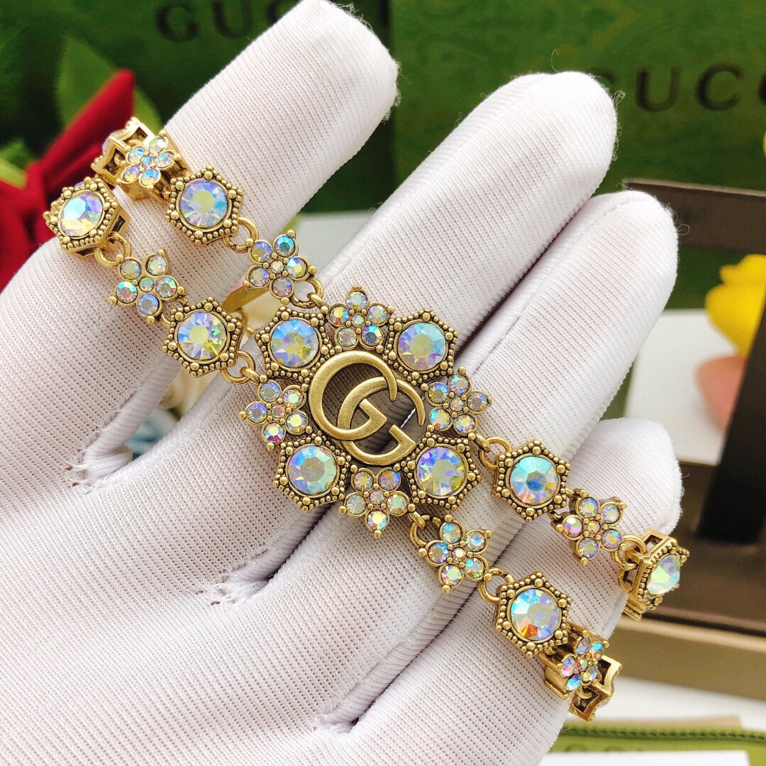 Geometric Emblem Bracelet in Gold-Tone – Design 003 side detail