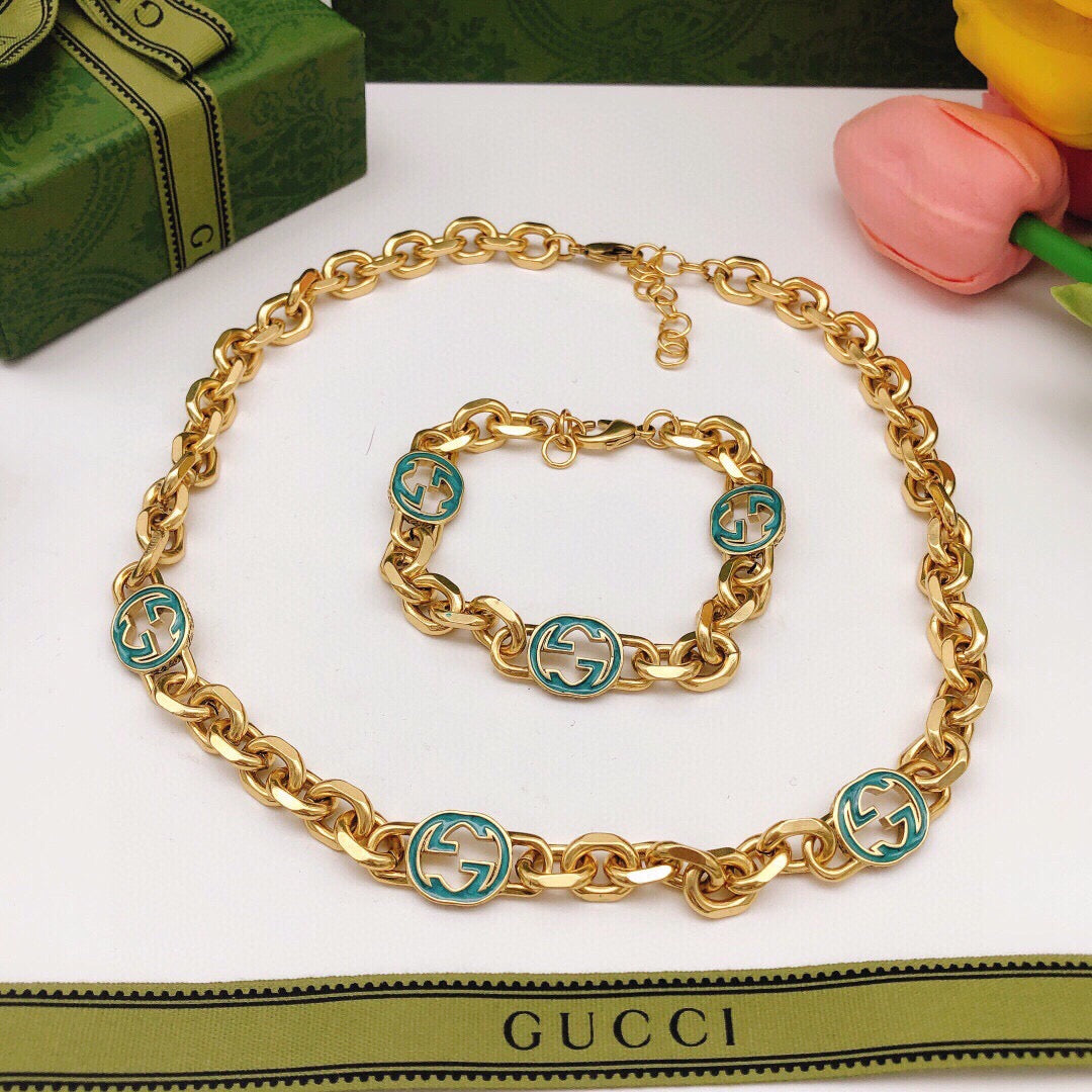 Double-G Emblem Bracelet in Polished Metal-Tone – Design 028 main product view
