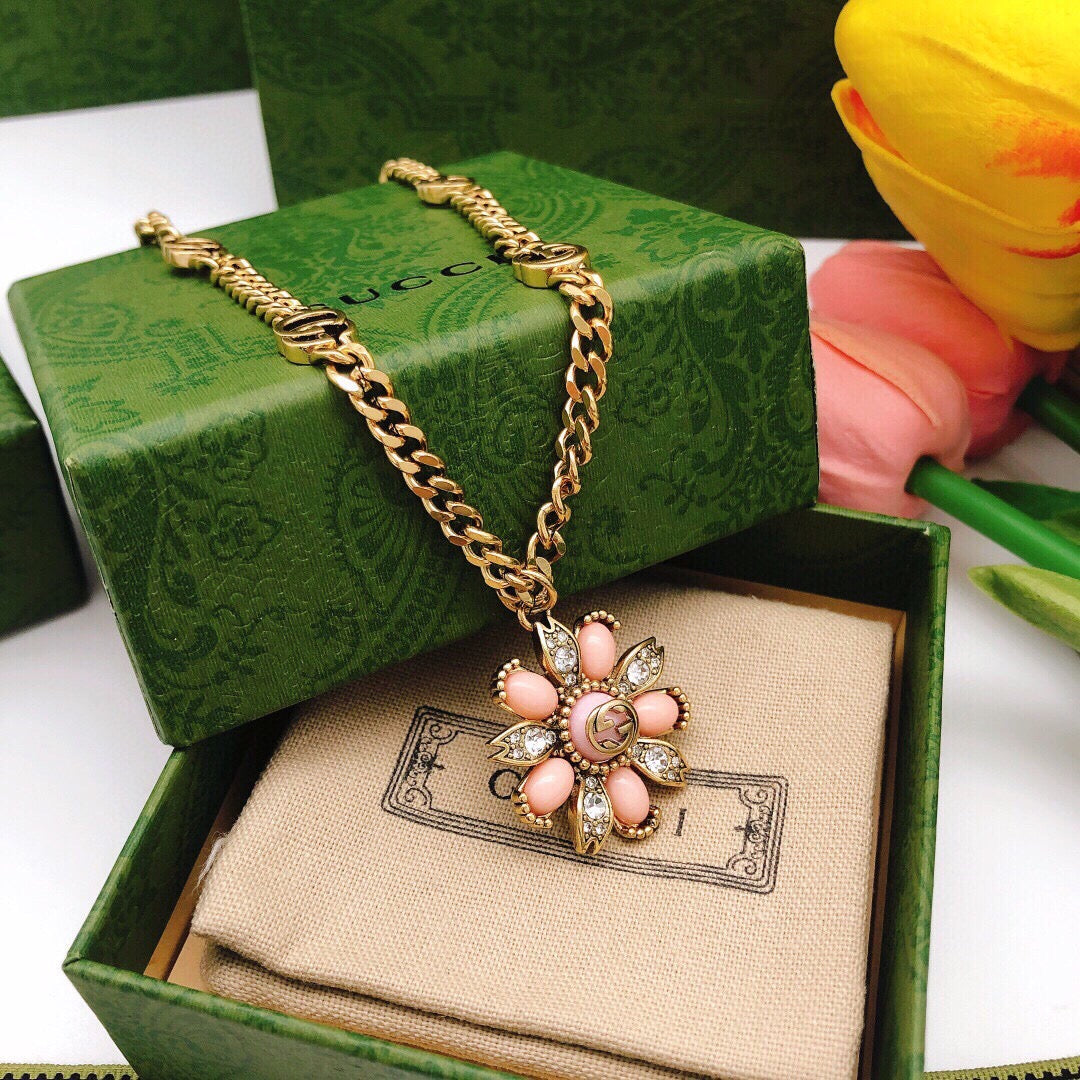 Floral Pendant Necklace in Polished Metal-Tone – Design 003 side detail