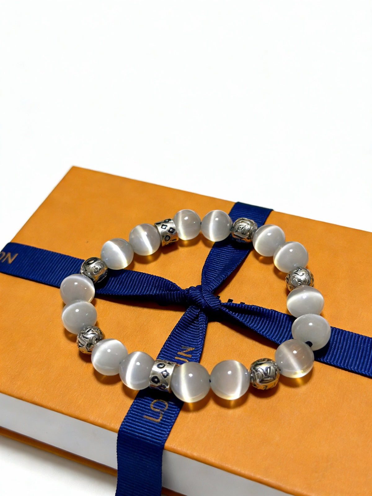 Geometric Emblem Bracelet in Silver-Tone – Design 029 close-up detail