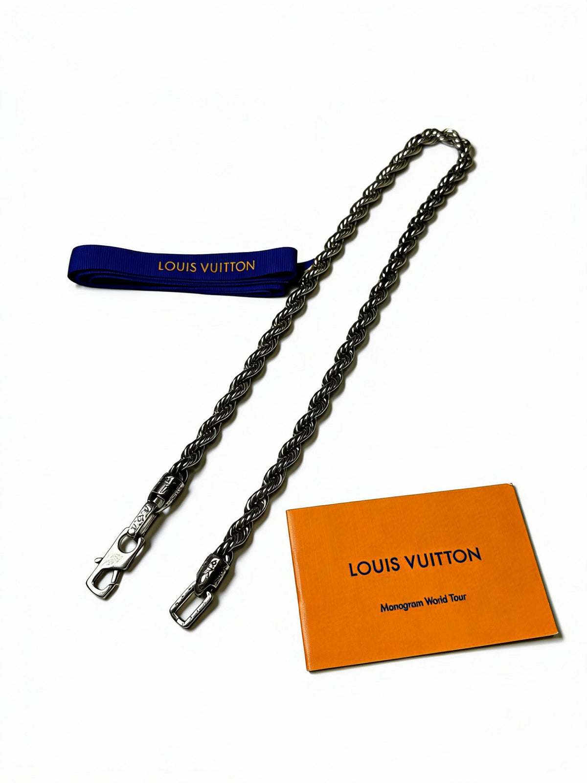Chain Pendant Necklace in Silver-Tone – Design 034 front product view