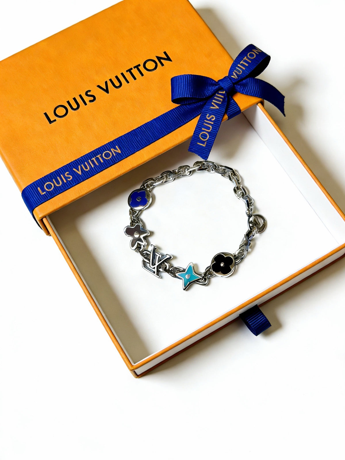 Chain Bracelet in Silver-Tone – Design 016 front product view
