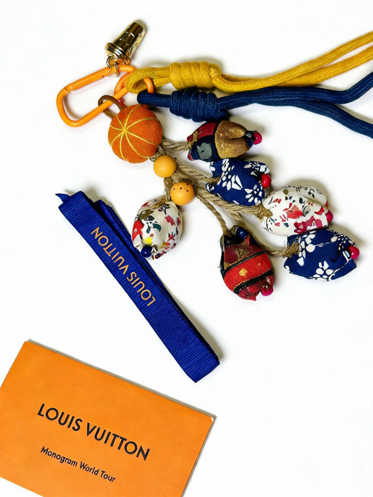 Bag Motif Keychain – Bag Detail – Design 097 main product view