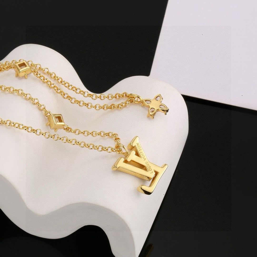 Floral Bracelet in Polished Metal-Tone – Design 001 main product view