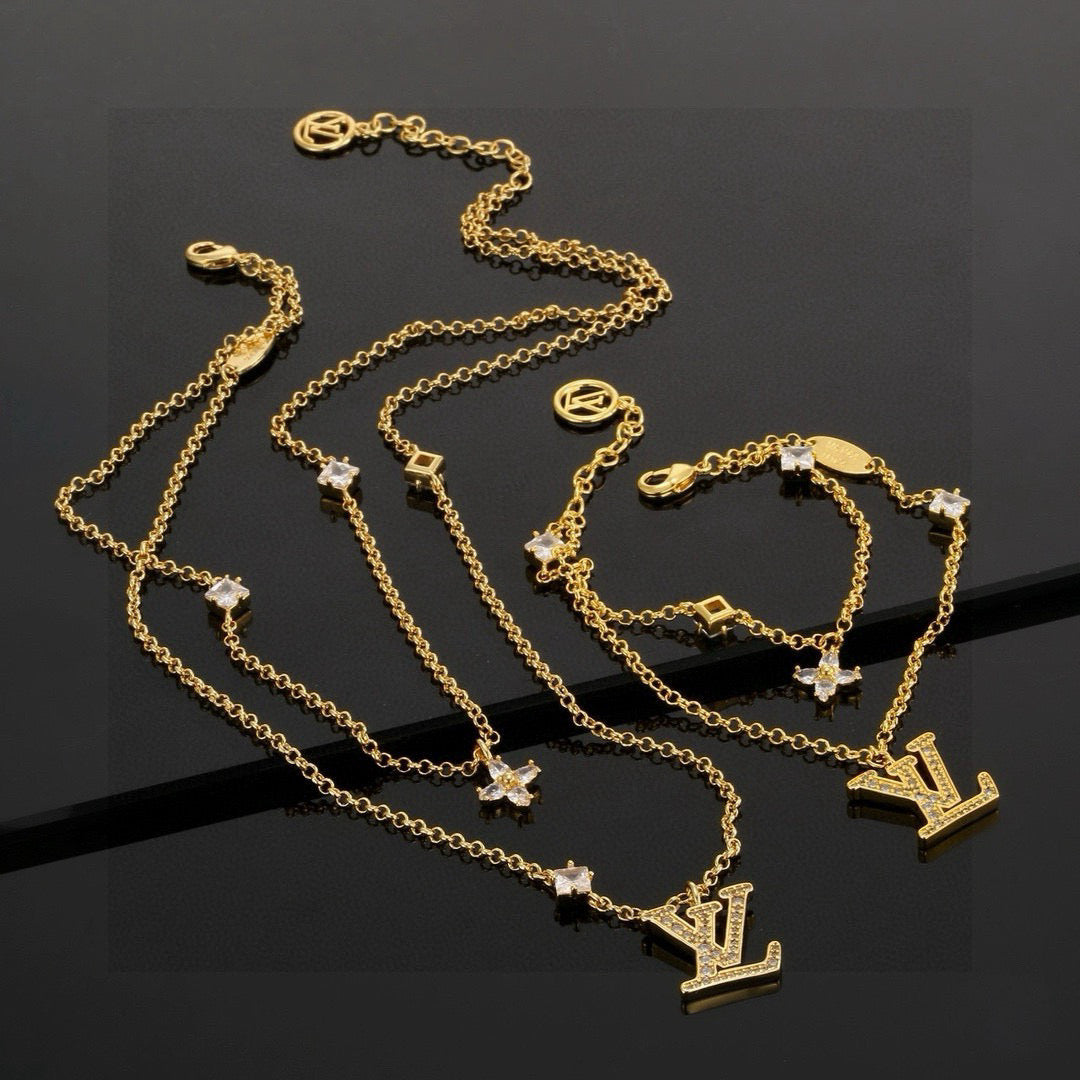 Floral Bracelet in Polished Metal-Tone – Design 002 side detail