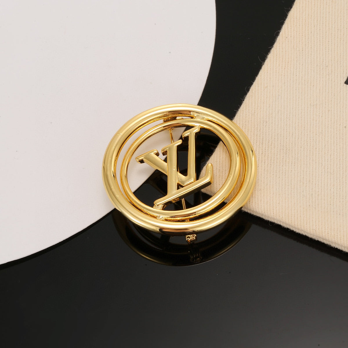 Letter Emblem Brooch in Polished Metal-Tone – Design 008 main product view