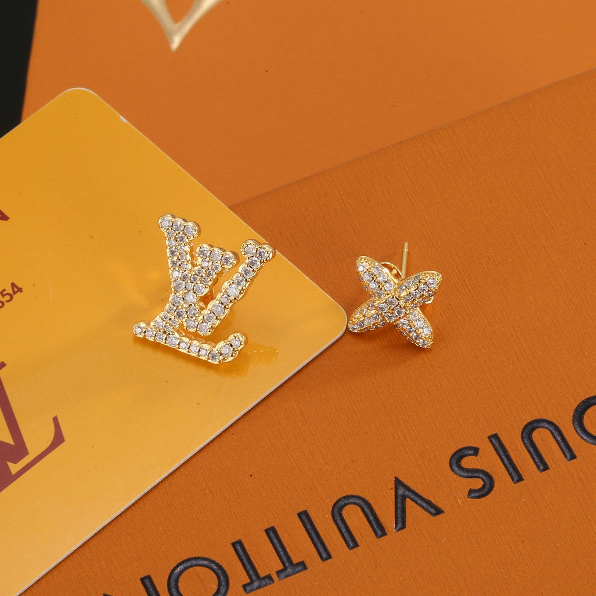 Geometric Emblem Stud Earrings in Polished Metal-Tone – Design 048 side detail