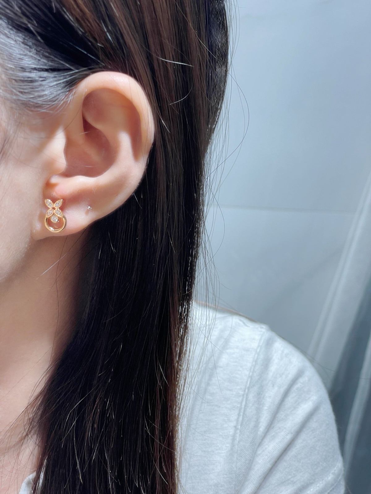 Geometric Emblem Stud Earrings in Polished Metal-Tone – Design 042 side detail