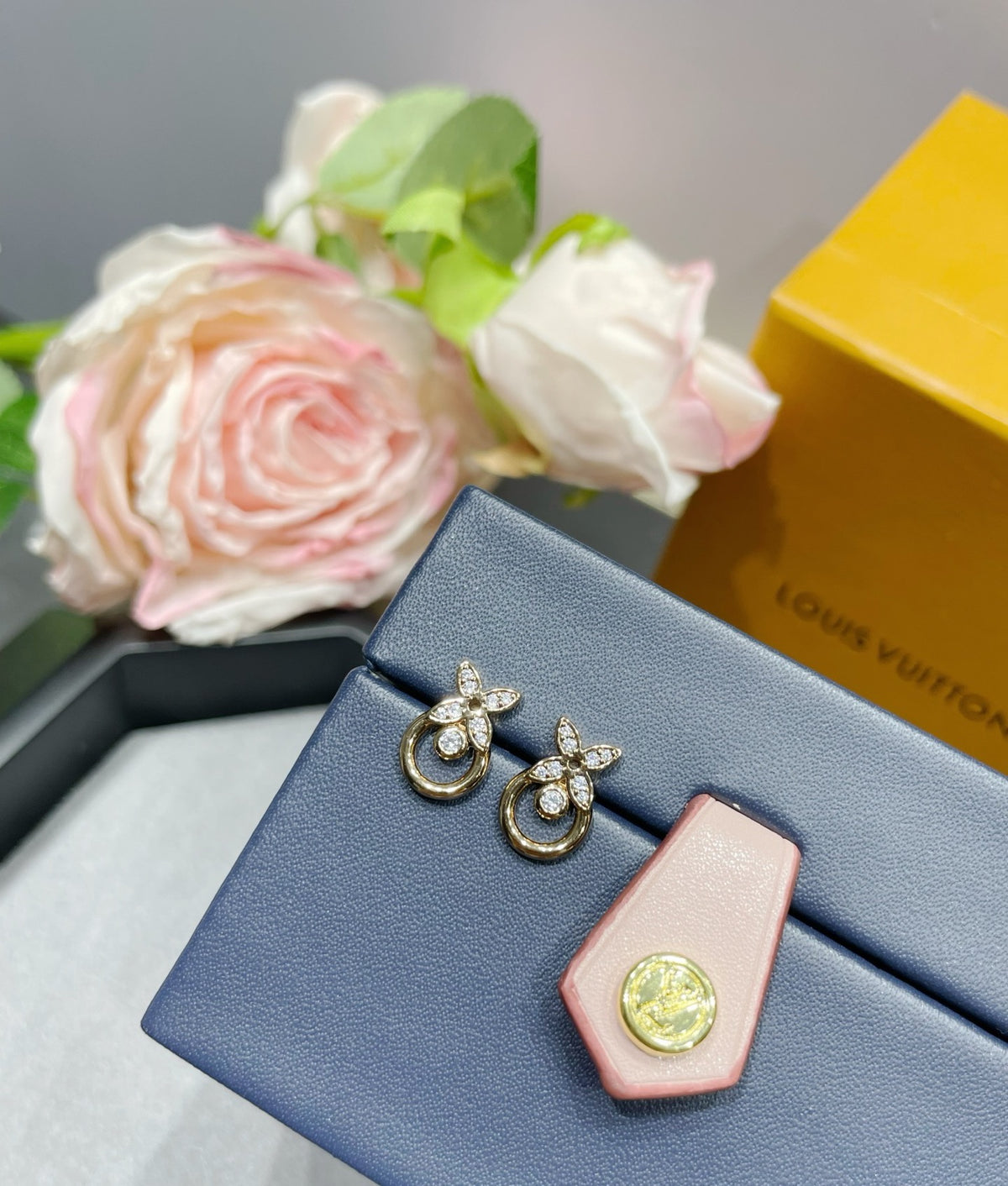 Geometric Emblem Stud Earrings in Polished Metal-Tone – Design 042 detail view