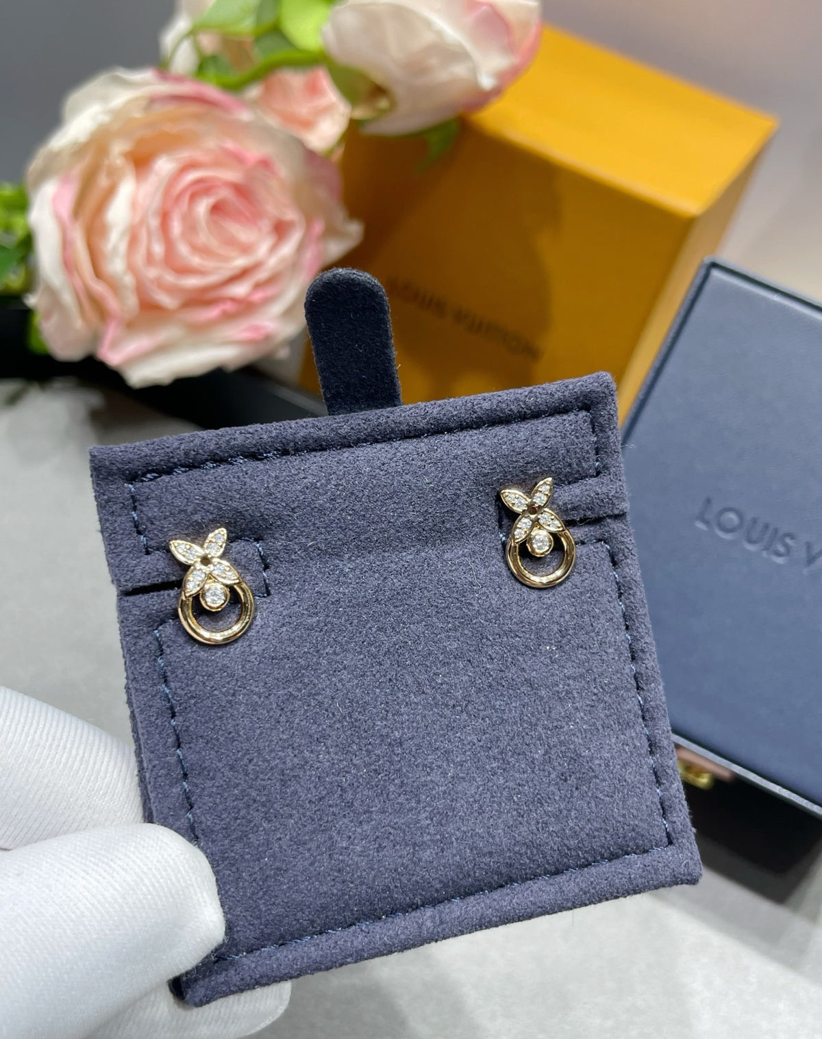 Geometric Emblem Stud Earrings in Polished Metal-Tone – Design 044 main product view