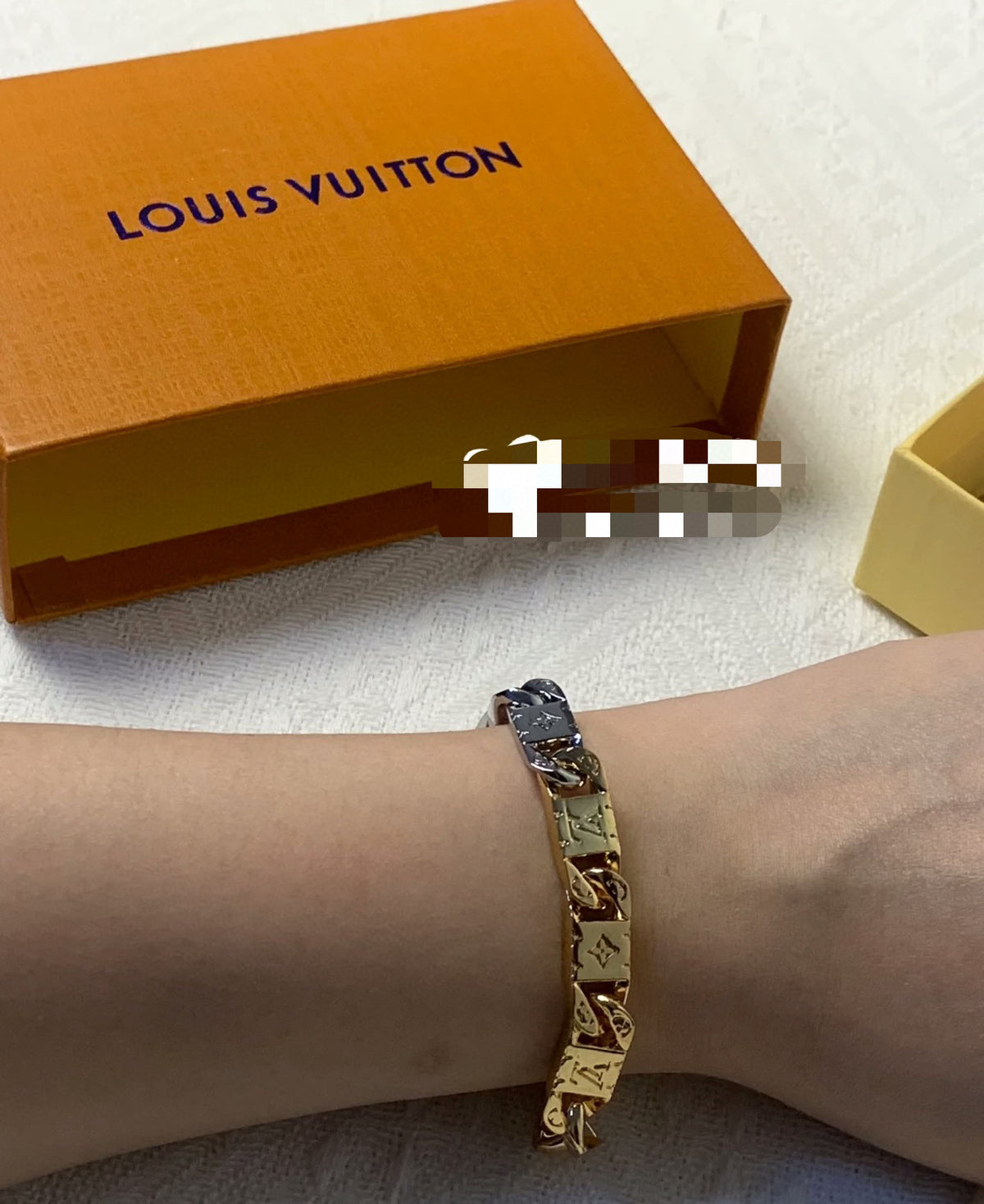 Letter Emblem Bracelet in Polished Metal-Tone – Design 039 detail view