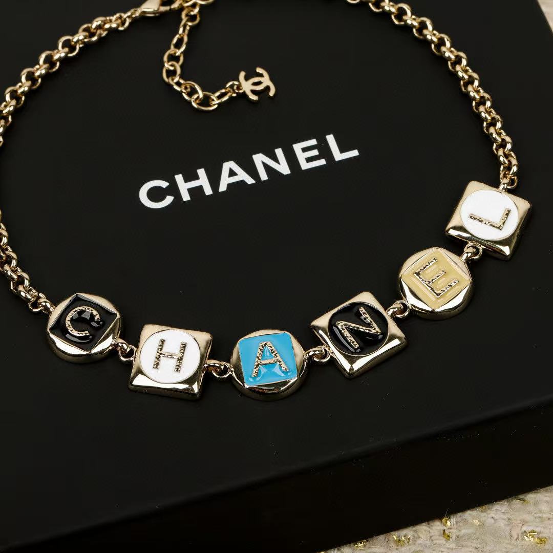 Letter Pendant Necklace in Polished Metal-Tone – Design 013 detail view