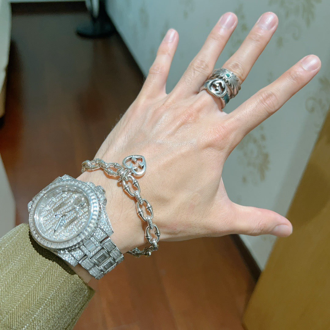 Floral Bracelet in Polished Metal-Tone – Design 014 detail view