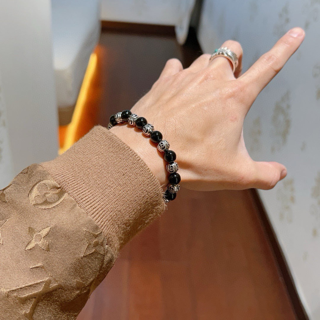 Double-G Emblem Beaded Bracelet in Polished Metal-Tone – Agate Detail – Design 025 detail view
