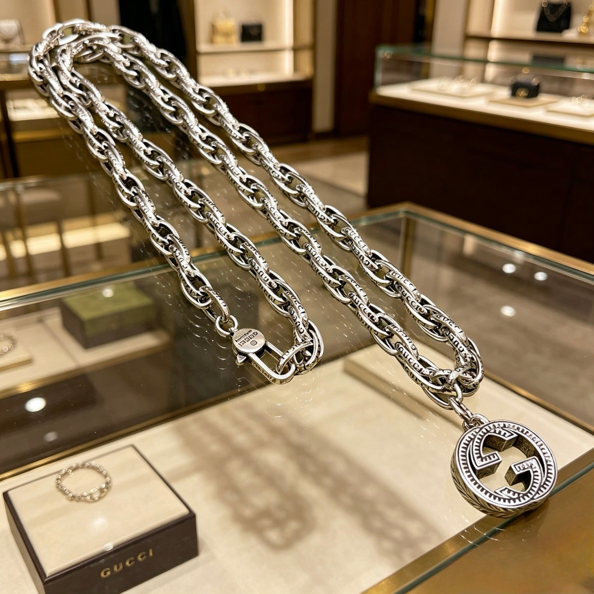 Double-G Emblem Pendant Necklace in Silver-Tone – Vintage Detail – Design 037 detail view