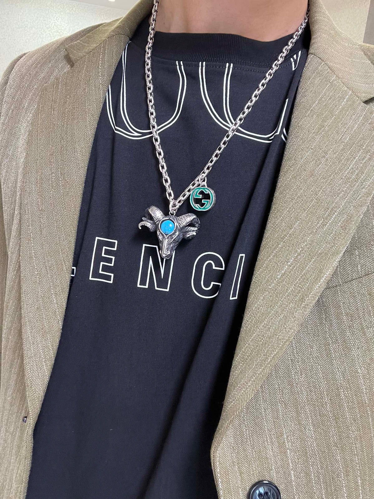 Double-G Emblem Pendant Necklace in Polished Metal-Tone – Design 168 detail view