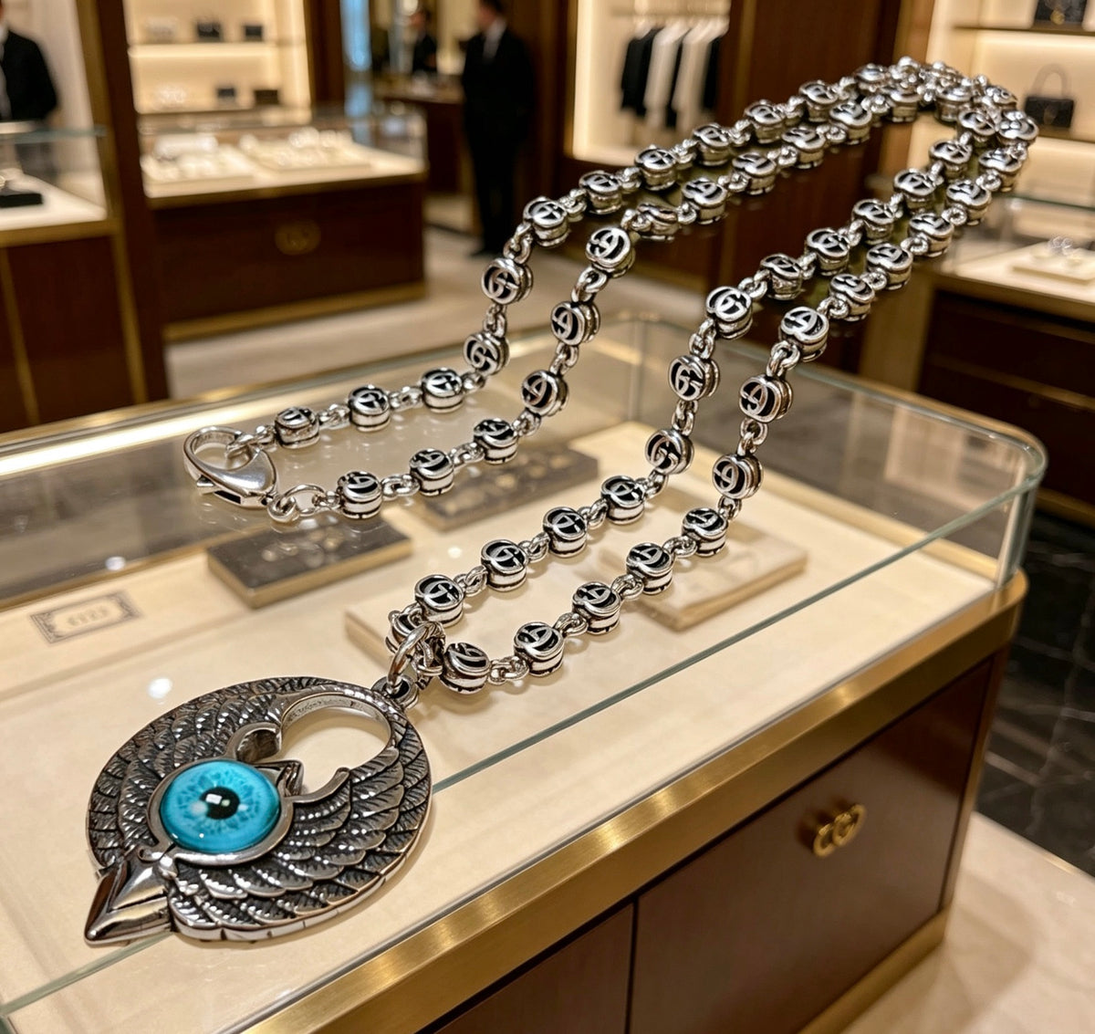 Double-G Emblem Pendant Necklace in Silver-Tone – Vintage Detail – Design 045 front product view