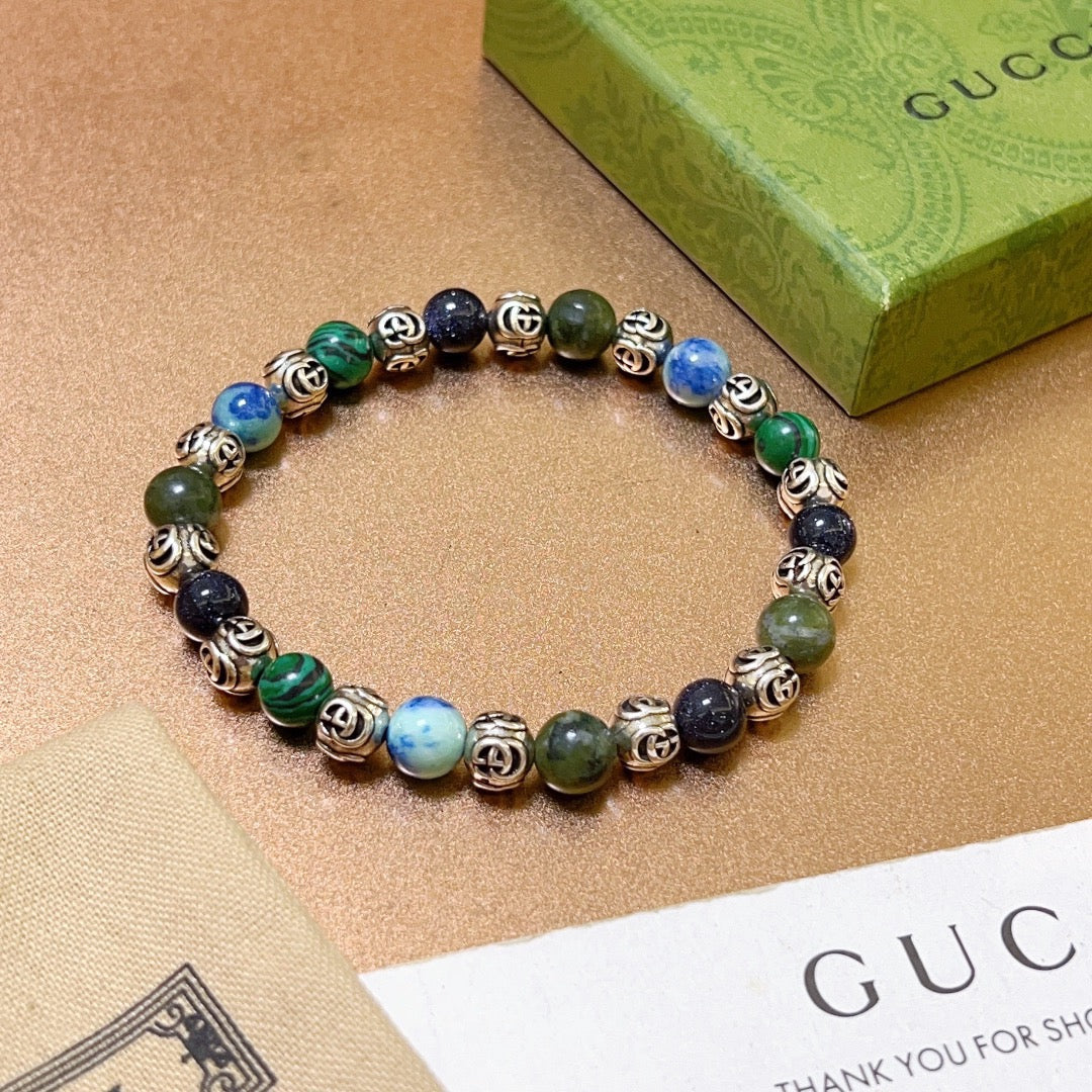Double-G Emblem Beaded Bracelet in Polished Metal-Tone – Agate Detail – Design 017 detail view