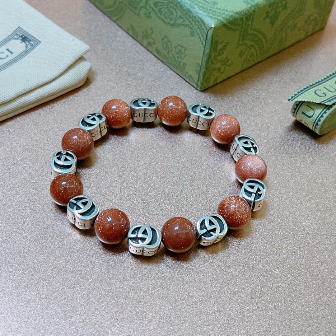 Double-G Emblem Bracelet in Polished Metal-Tone – Design 020 close-up detail