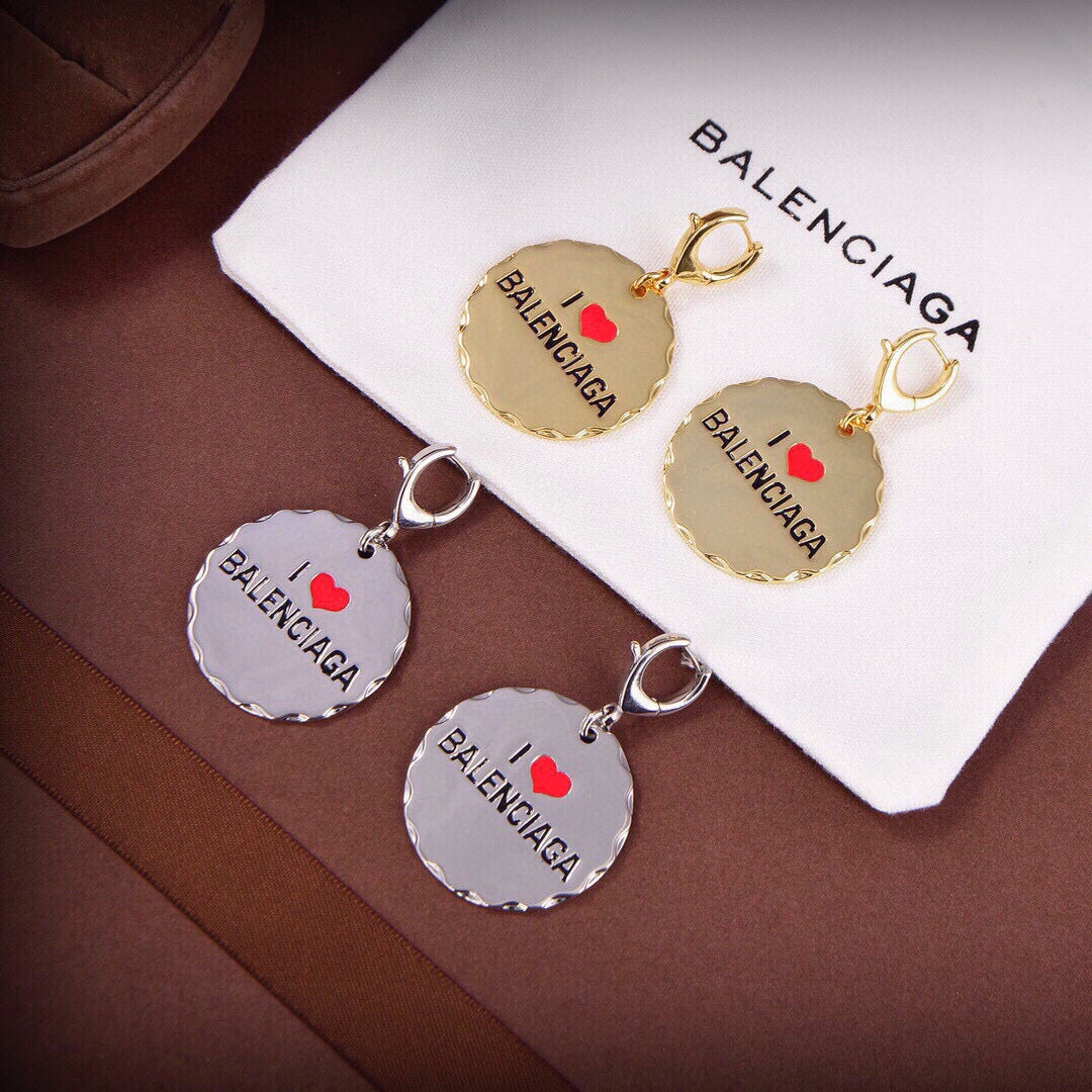 Ring Motif Statement Earrings in Gold-Tone – Design 011 detail view