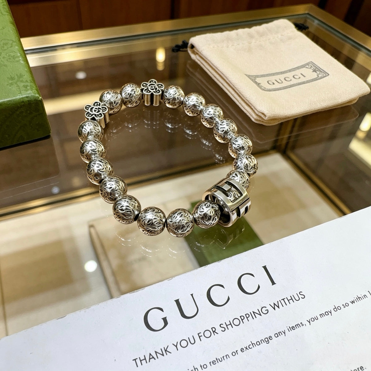 Double-G Emblem Bracelet in Polished Metal-Tone – Vintage Detail – Design 012 side detail
