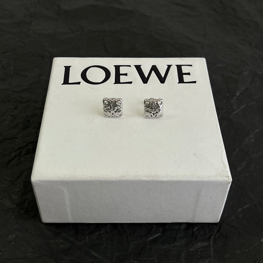 Floral Motif Stud Earrings in Polished Metal-Tone – Design 04 main product view