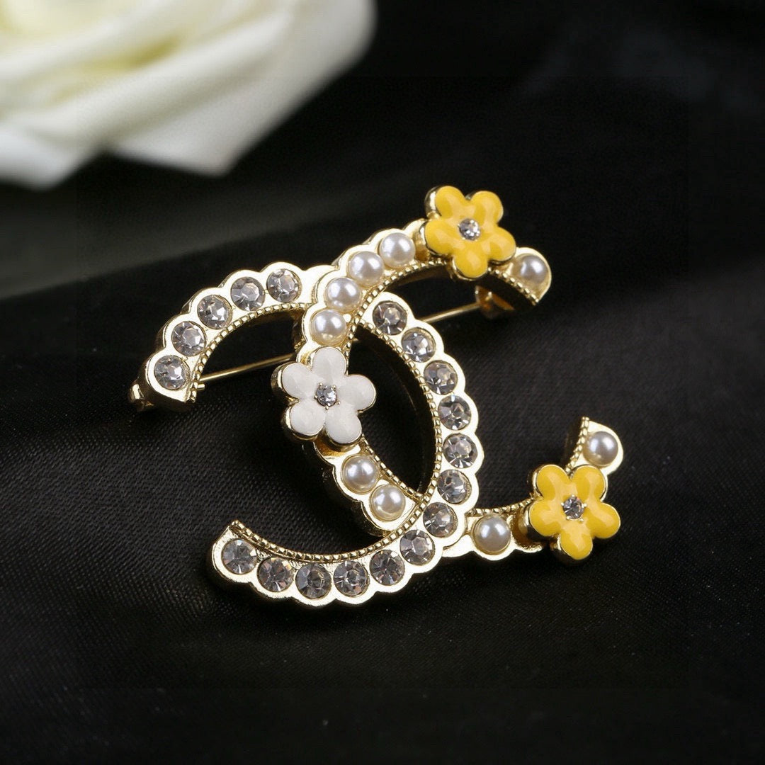 Floral Brooch in Polished Metal-Tone – Design 002 main product view