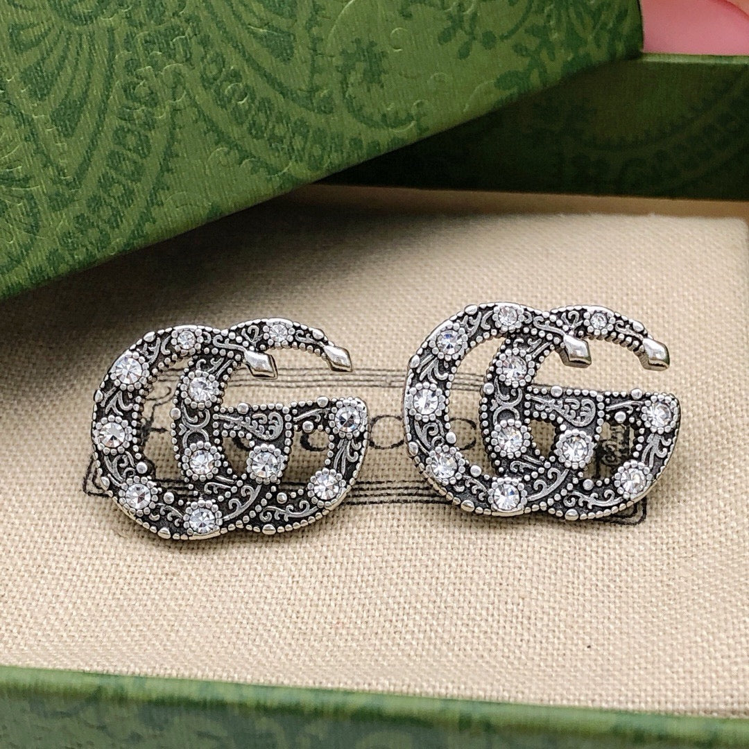 Double-G Emblem Stud Earrings in Silver-Tone – Vintage Detail – Design 002 close-up detail