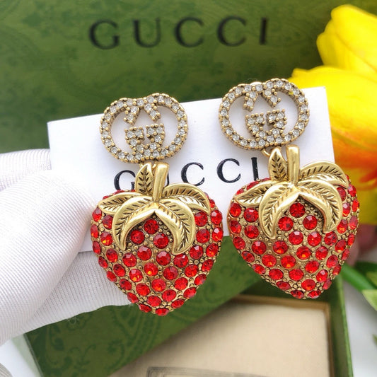 Geometric Emblem Hair Accessory – Red Detail main product view