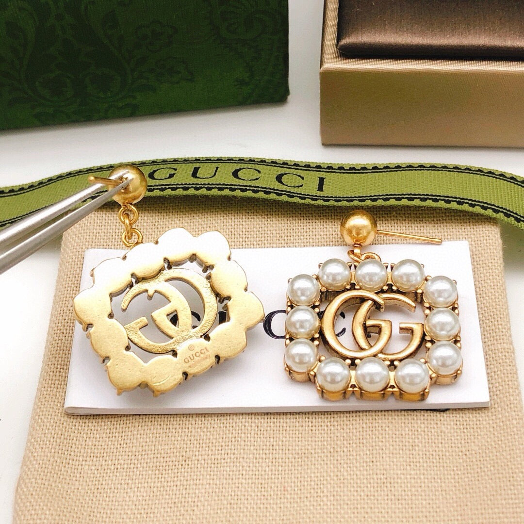Geometric Emblem Stud Earrings in Polished Metal-Tone – Design 050 detail view