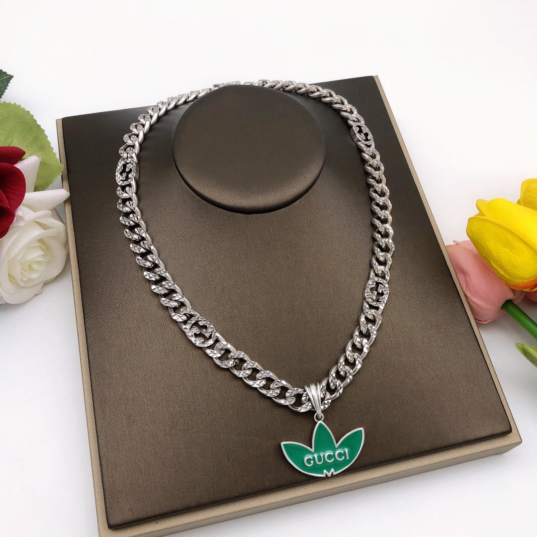 Chain Pendant Necklace in Gold-Tone – Red Detail – Design 003 detail view