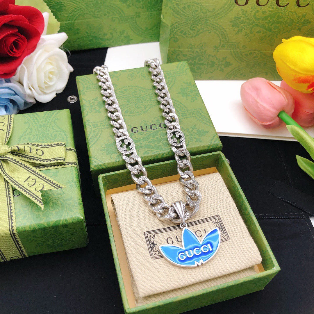 Chain Pendant Necklace in Gold-Tone – Red Detail – Design 002 detail view